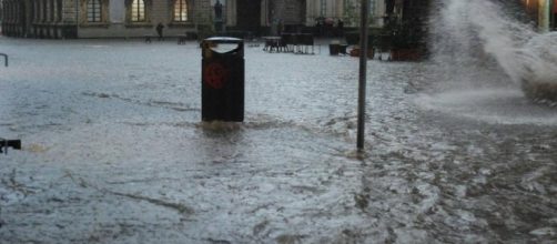 Nubifragio nel Catanese: allagamenti e strade chiuse. Non ci sono feriti.