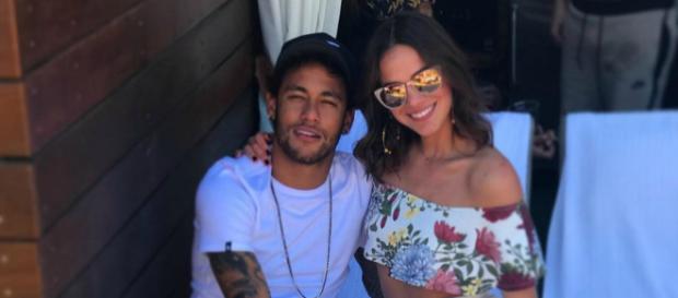 Bruna Marquezine e Neymar, o casal Brumar, rompe relação. (foto reprodução). Bruna Marquezine e Neymar, o casal Brumar, rompe relação. (foto reprodução).