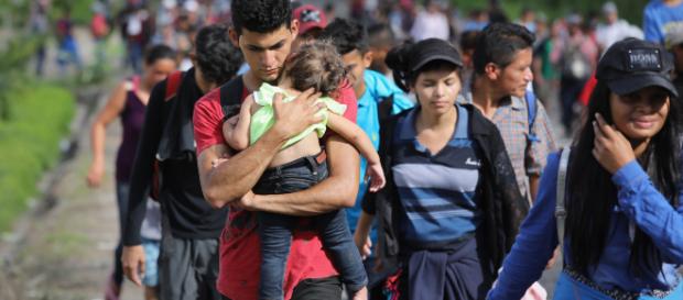 La caravana de migrantes arribó a territorio mexicano. - univision.com La caravana de migrantes arribó a territorio mexicano. - univision.com