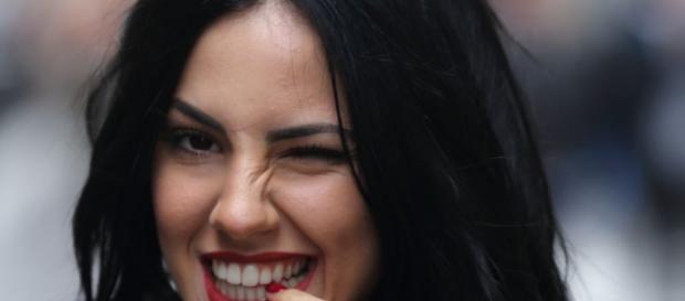 Giulia De Lellis pagata molto! Giulia De Lellis pagata molto!