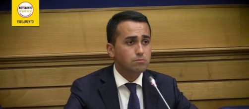 Luigi Di Maio nella conferenza stampa - (immagine via Google)