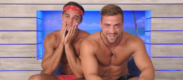 "Love Island": Marcellino und Tobias melden sich zuerst "Love Island": Marcellino und Tobias melden sich zuerst