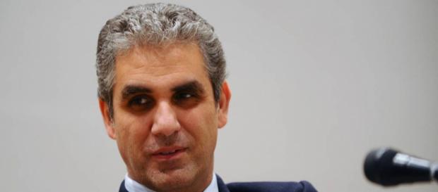 Marcello Foa accusa gli europarlamentari Pd di prendere soldi da George Soros Marcello Foa accusa gli europarlamentari Pd di prendere soldi da George Soros
