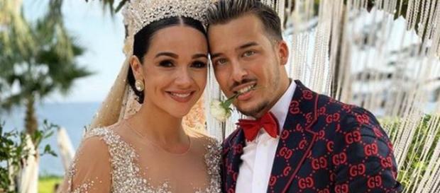 Le mariage de Jazz et Laurent : bientôt diffusé à la télé, les internautes ne valident pas Le mariage de Jazz et Laurent : bientôt diffusé à la télé, les internautes ne valident pas