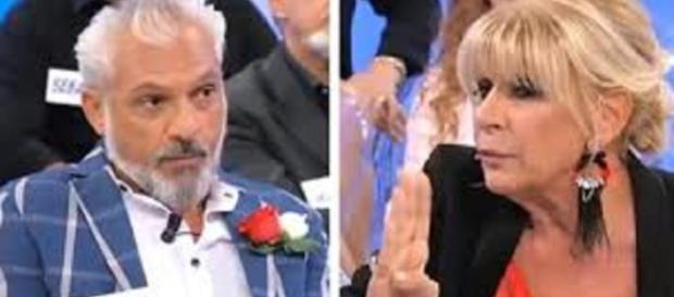 U&D, trono over: Rocco lascia Gemma e bacia un'altra, lei ha un attacco di ansia U&D, trono over: Rocco lascia Gemma e bacia un'altra, lei ha un attacco di ansia