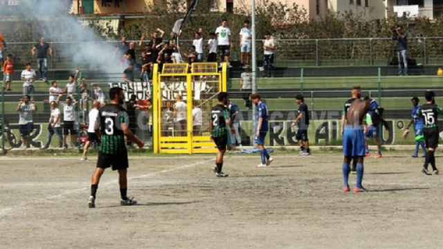 Inseguirono e picchiarono tifosi in strada: daspo per 9 ultras del Saviano Calcio