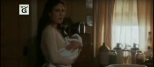 Erin Krakow made some memories with When Calls the Heart fans at the HFR4 before she gets busy with motherhood. [Image source:RyeTalk-YouTube]