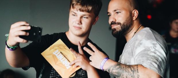2Bough on Twitter: "Gamescom war echt ♥ ♥ bin jetzt zwar ... - twitter.com 2Bough on Twitter: "Gamescom war echt ♥ ♥ bin jetzt zwar ... - twitter.com