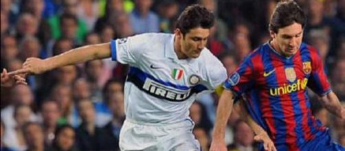 Barcellona-Inter, semifinale di Champions League della stagione 2009/2010: contrasto tra Zanetti e Messi