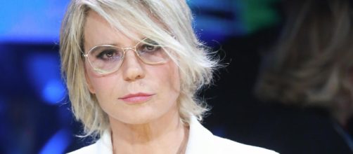 Maria De Filippi: annullata l'intervista a Vieni da Me - newsstandhub.com