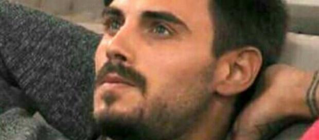 Gf Vip, Francesco si rifiuta di parlare del ‘canna-gate’: ‘Mi sono mosso per altre strade’ Gf Vip, Francesco si rifiuta di parlare del ‘canna-gate’: ‘Mi sono mosso per altre strade’