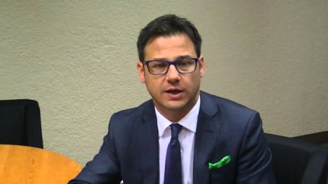 Angelo Ciocca come Kruscev: scarpa sul tavolo contro Moscovici