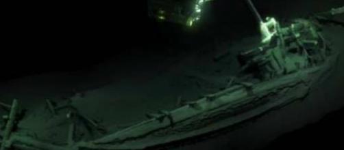 Una embarcación de más de 2400 años de antigüedad fue encontrada en el fondo del mar negro