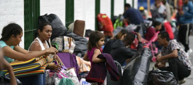 Caravana de inmigrantes hondureños recibirá ayuda humanitaria. - google.com Caravana de inmigrantes hondureños recibirá ayuda humanitaria. - google.com