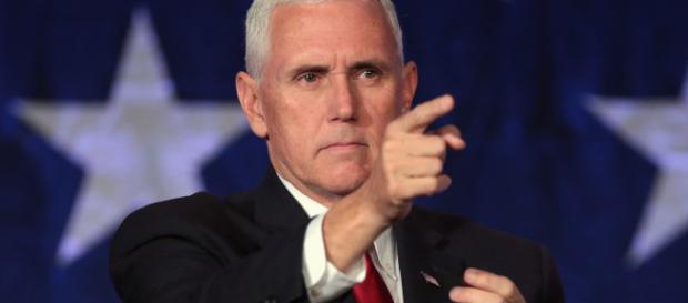 Mike Pence denunció a grupos de izquierda que apoyan la caravana de inmigrantes. - capitalradio.es Mike Pence denunció a grupos de izquierda que apoyan la caravana de inmigrantes. - capitalradio.es