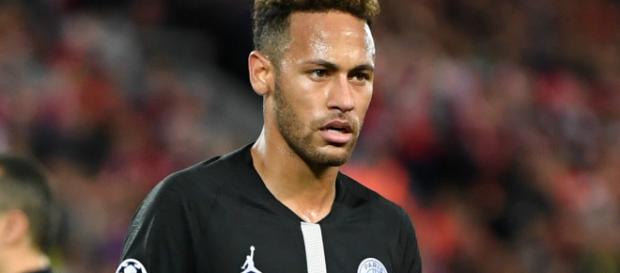 Malgré le talent indéniable du Brésilien Neymar, le PSG n'a pas encore basculé dans la dynastie des grands d'Europe. Malgré le talent indéniable du Brésilien Neymar, le PSG n'a pas encore basculé dans la dynastie des grands d'Europe.
