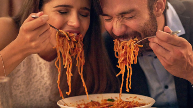 Mangiare pasta non fa ingrassare, ma rilassa e rende felici