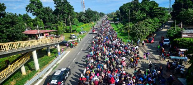 Trump anuncia un veto migratorio para centroamericanos de la caravana inmigrante Trump anuncia un veto migratorio para centroamericanos de la caravana inmigrante