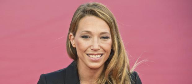 Laura Smet : bientôt une femme mariée ( photo de non-stop-people.com ) Laura Smet : bientôt une femme mariée ( photo de non-stop-people.com )