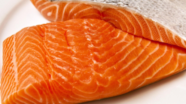 Focolaio di Listeria monocytogenes in 3 paesi Ue: la causa &egrave; di prodotti a base di salmone