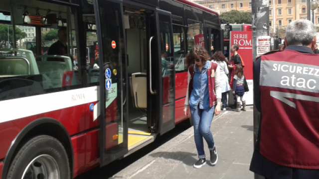 Il referendum consultivo dell'11 novembre potrebbe cambiare il trasporto pubblico romano - dinamopress.it