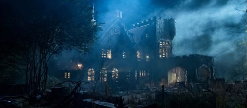 "The Haunting of Hill House" is No. 1 on the list of Netflix series to binge this Halloween. [Image Netflix/YouTube]