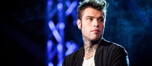 Fedez contro 'Tu si que vales' e il GF Vip: 'Lì si può sprecare il cibo per fare show'.