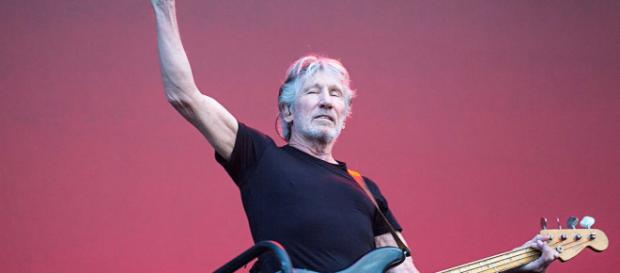 Recap: Spectacular performance from rock legend Roger Waters! - hail.to Recap: Spectacular performance from rock legend Roger Waters! - hail.to
