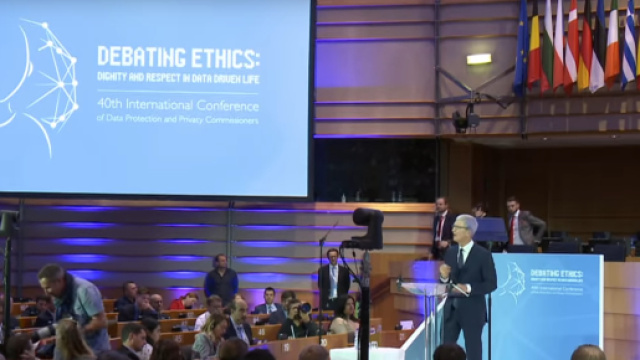 Réglementation des données personnelles aux États-Unis : intervention de Tim Cook - Bruxelles, 24 octobre 2018