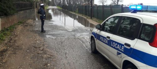 Buche e allagamenti, gli interventi della polizia locale - latinaoggi.eu