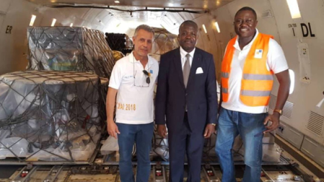 Le matériel restant pour les stades et l'hôtel (c) Serge Tokom