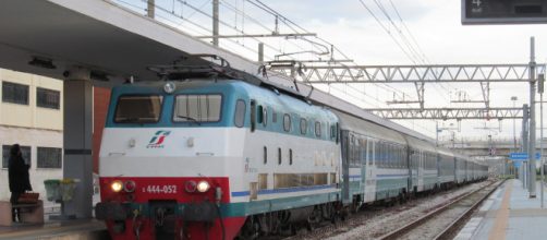 Brindisi, tragedia in stazione: 30enne muore travolto da un treno