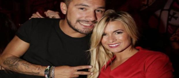 Les Marseillais : Carla et Kévin se seraient retrouvés en Italie Les Marseillais : Carla et Kévin se seraient retrouvés en Italie