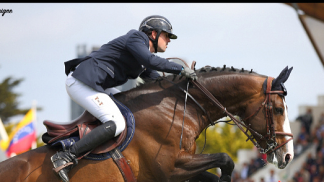 Les guêtres aux postérieurs : la polémique ne s'essouffle pas.