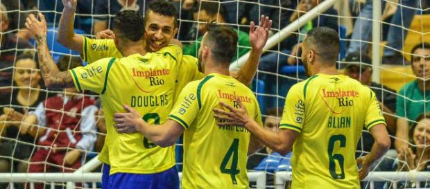 Equipe iniciou era pôs-Falcão com goleada Equipe iniciou era pôs-Falcão com goleada
