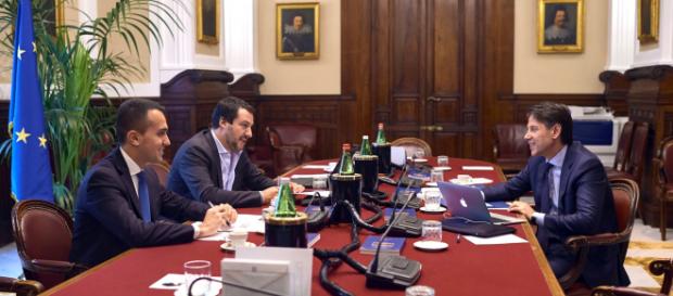Pensioni, nuova bozza Legge di Bilancio 2019 all'esame del Parlamento: 7 finestre uscita anticipata per Quota 100 - ilprimatonazionale.it Pensioni, nuova bozza Legge di Bilancio 2019 all'esame del Parlamento: 7 finestre uscita anticipata per Quota 100 - ilprimatonazionale.it