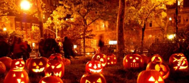 Filmes de terror fascinam o público e são boas escolhas para assistir no Halloween Filmes de terror fascinam o público e são boas escolhas para assistir no Halloween