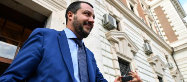 Governo: M5S e Lega pronti a presentare il Def il 10 ottobre. Governo: M5S e Lega pronti a presentare il Def il 10 ottobre.