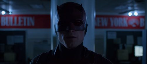 Matt Murdock fights Bullseye who is wearing his Daredevil suit in season 3 [Image Credit: Netflix/YouTube screencap]