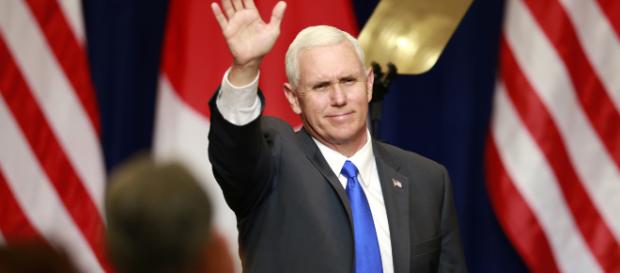 Pence acusa a China de buscar la salida de Trump del poder. - com.do Pence acusa a China de buscar la salida de Trump del poder. - com.do