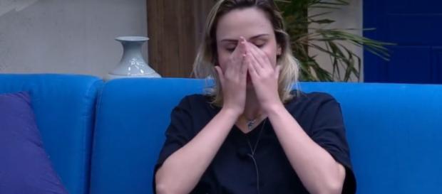 Nadja voltou da Roça e comemorou muito Nadja voltou da Roça e comemorou muito