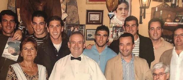 Sergio Ramos e Iker Casillas, entre otros, en Casa Gregorio en 2007. / INSTAGRAM Sergio Ramos e Iker Casillas, entre otros, en Casa Gregorio en 2007. / INSTAGRAM