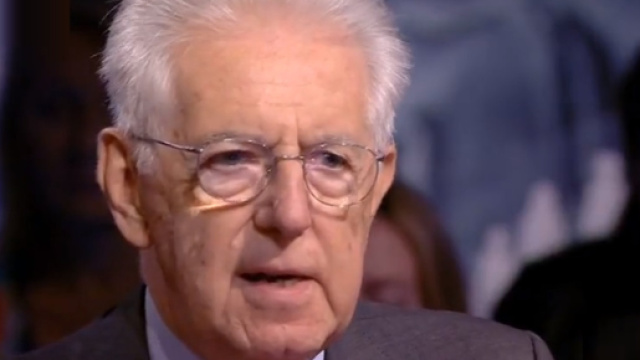 Mario Monti parla delle possibili conseguenze delle scelte economiche del Governo