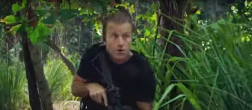 Danny (Scott Caan) has to tackle the deep jungle to save a friendly spy on Hawaii Five-O Season 9. [Image source:TVpromosdb-YouTube]