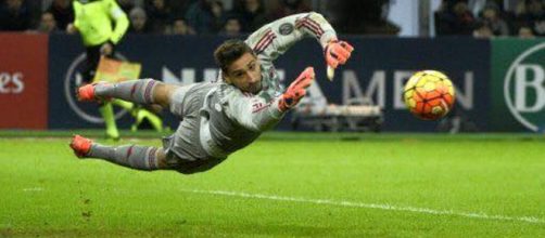 Gianluigi Donnarumma al primo posto della classifica dei portieri più pagati della serie A