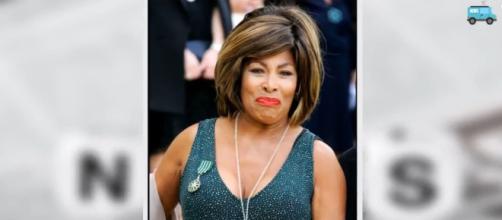 Tina Turner's husband donated his kidney to her when her kidneys were failing. [image source: Solid Entertainment News - YouTube]