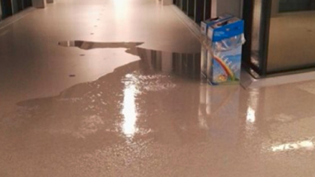 Napoli choc, pioggia a cascate nell'ospedale del Mare - Il Mattino