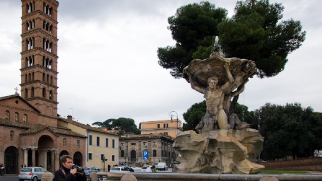Piazza di Bocca della Verit&agrave; a Roma: uomo ucciso da un'auto