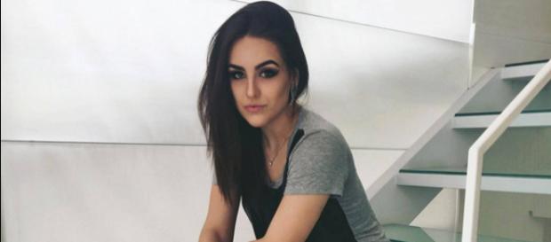 Kéfera corta relações com a mãe por causa de política Kéfera corta relações com a mãe por causa de política