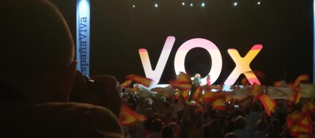 La ultraderecha española hace un alarde de fuerza en el Palacio de Vistalegre (Madrid) La ultraderecha española hace un alarde de fuerza en el Palacio de Vistalegre (Madrid)